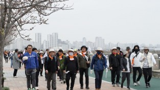 전남교육 가족들 영산강 350리 물길을 걷다