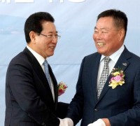 김영록 지사-김산 군수, “무안국제공항 활성화 협력”
